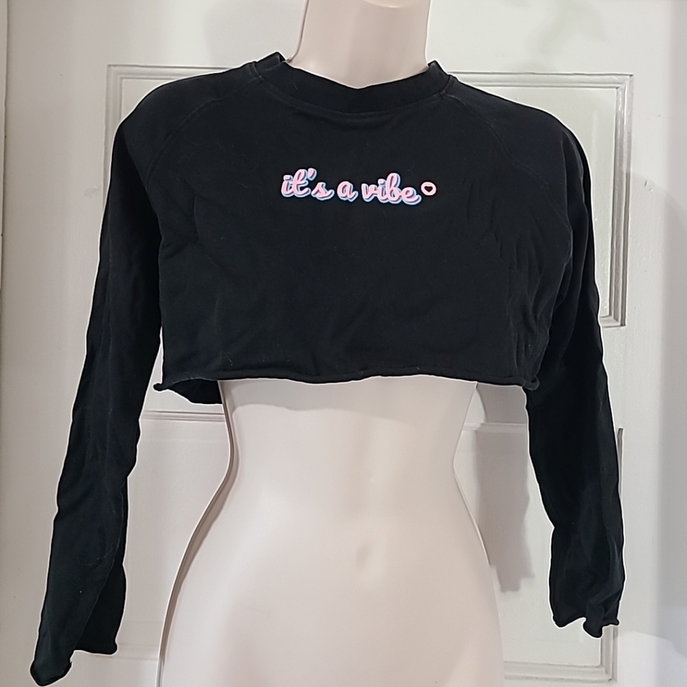Bloch Girls' River Long Sleeve Raglan Crop Tee Size GIRLS 12 - ITS A VIBE